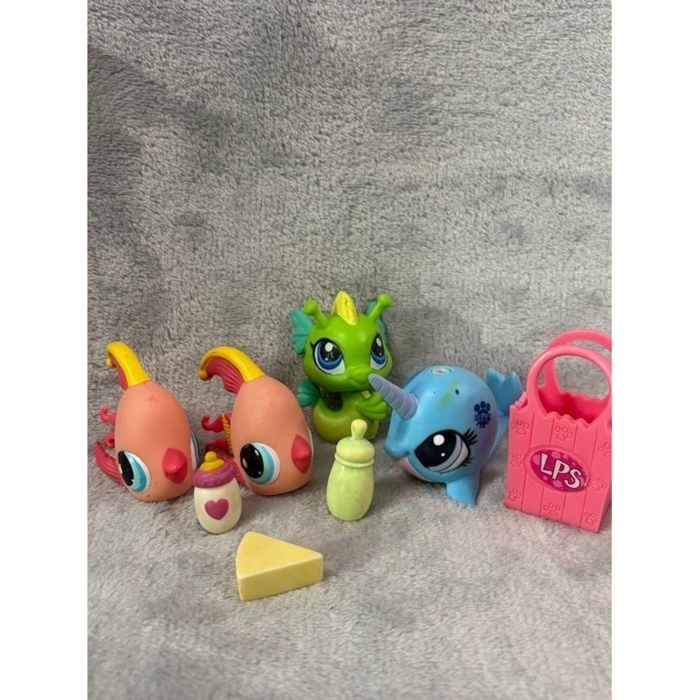 Littlest Pet Shop Ocean Animals Lot of 4 LPS Fish Narwhal‎ + Accessories